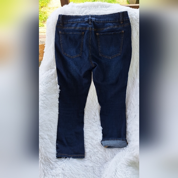 So JRS. JEAN CAPRIS, SIZE 13 - Picture 4 of 4